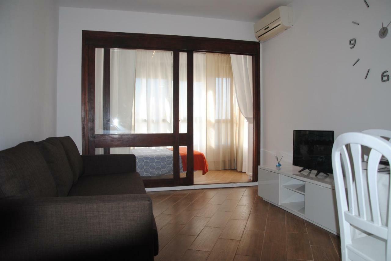 Apartamento Cerca De La Playa Y Campo De Golf Con Piscina Apartment ตอร์เรโมลิโนส ภายนอก รูปภาพ